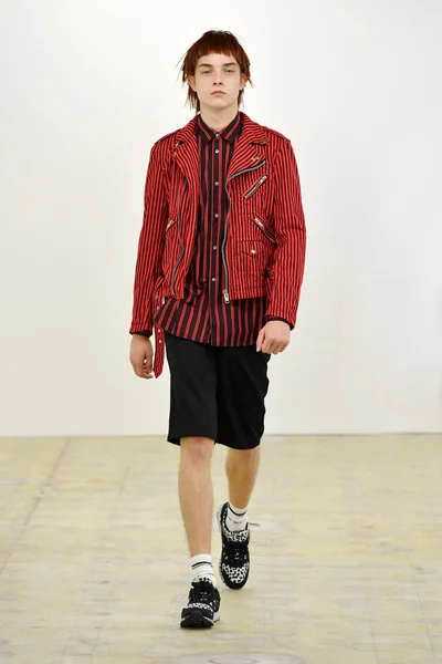 Look 2